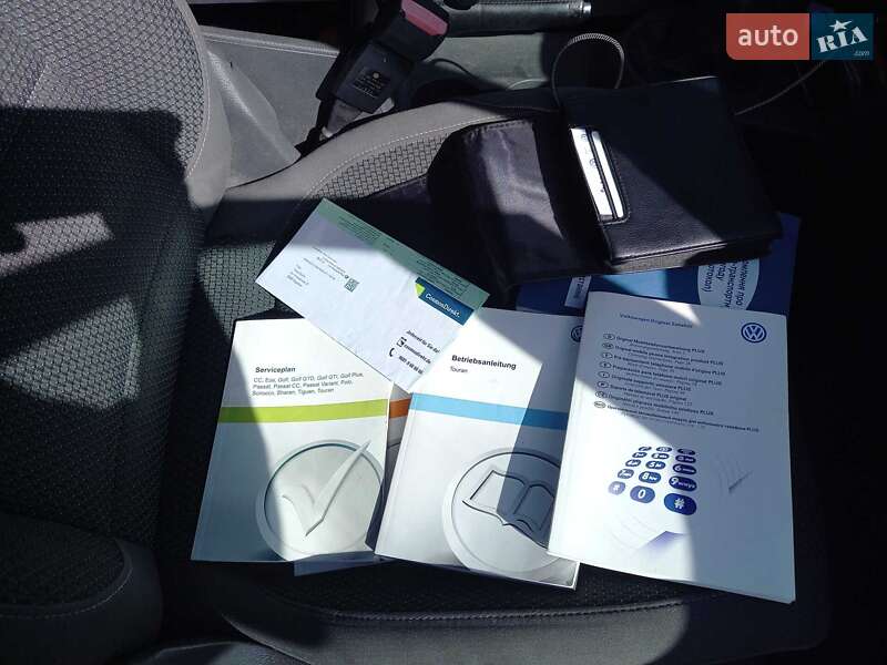 Volkswagen Touran 2011