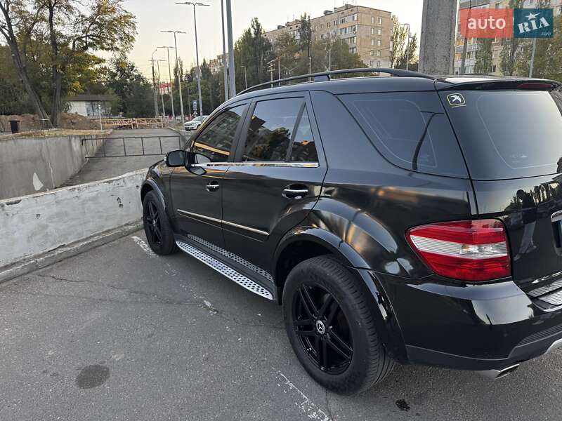 Mercedes-Benz M-Class 2007