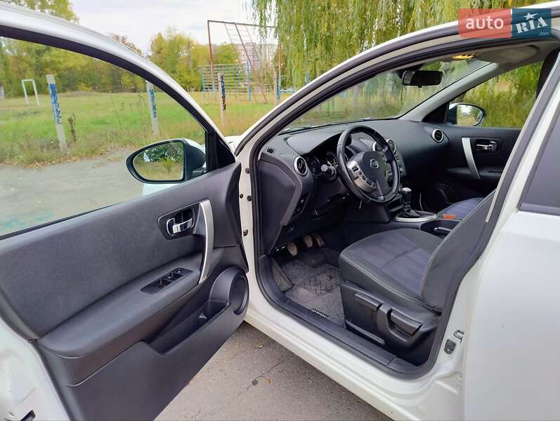 Nissan-2