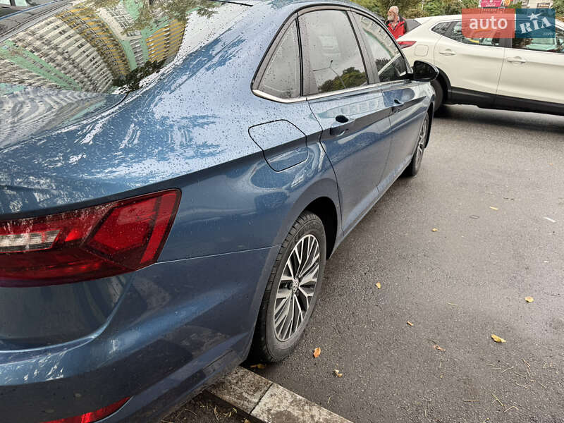 Volkswagen Jetta 2019