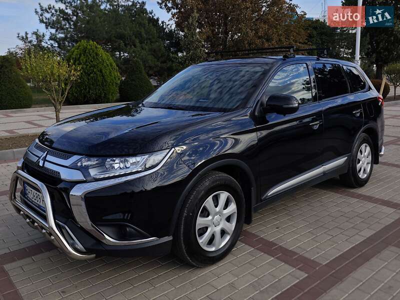 Mitsubishi Outlander 2019