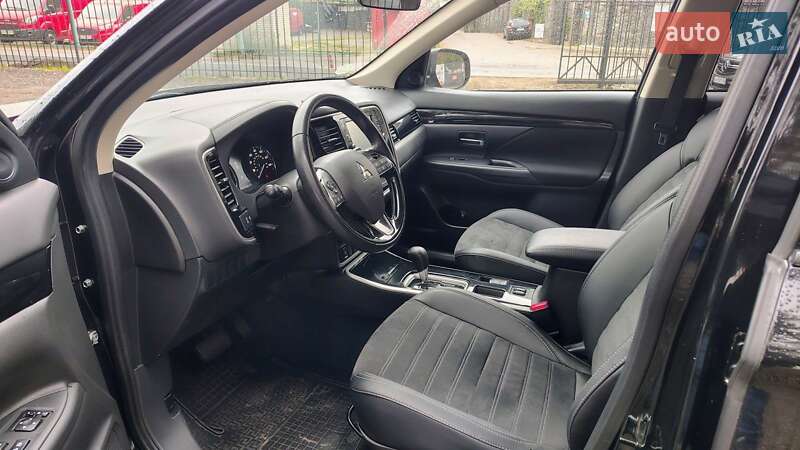 Mitsubishi Outlander 2018