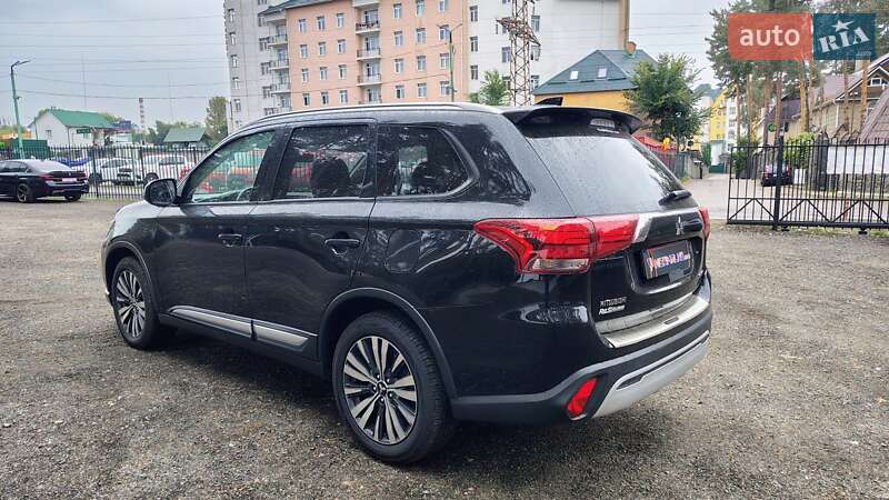 Mitsubishi Outlander 2018