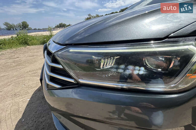 Volkswagen Jetta 2018