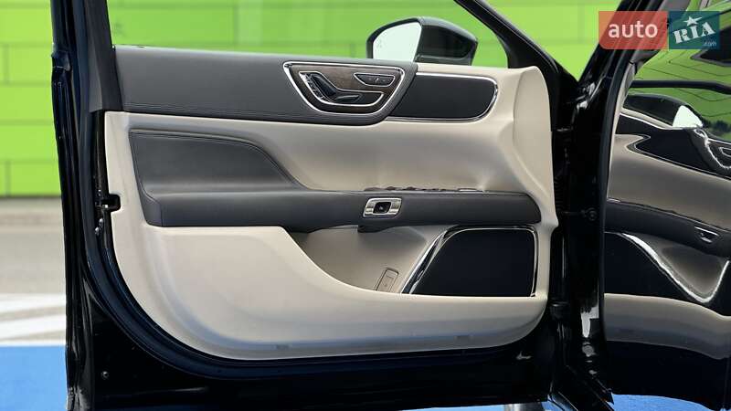 Lincoln Continental 2016