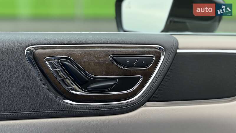 Lincoln Continental 2016