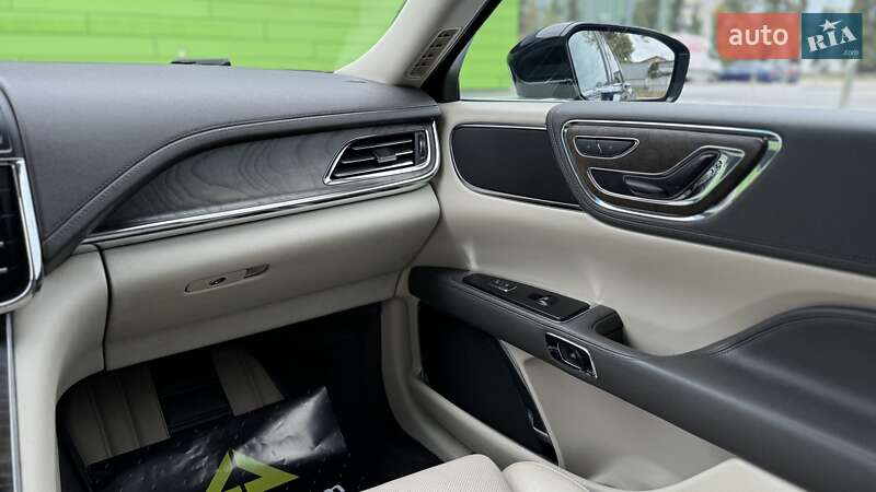 Lincoln Continental 2016