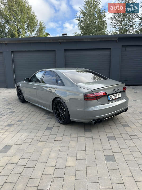 Audi-6