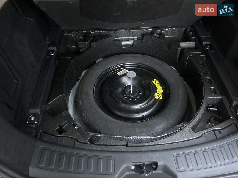 Land Rover Discovery Sport 2017