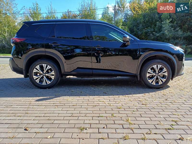 Nissan Rogue 2021