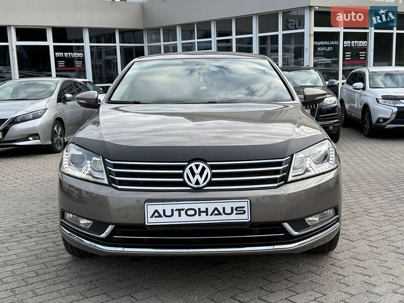 Volkswagen Passat 2011