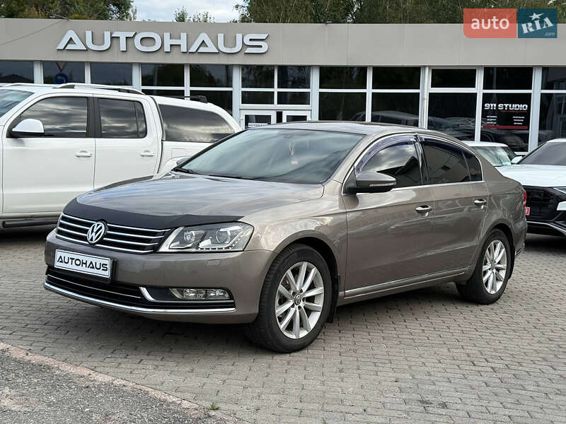 Volkswagen Passat 2011