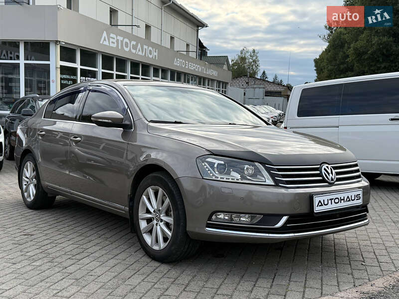 Volkswagen Passat 2011