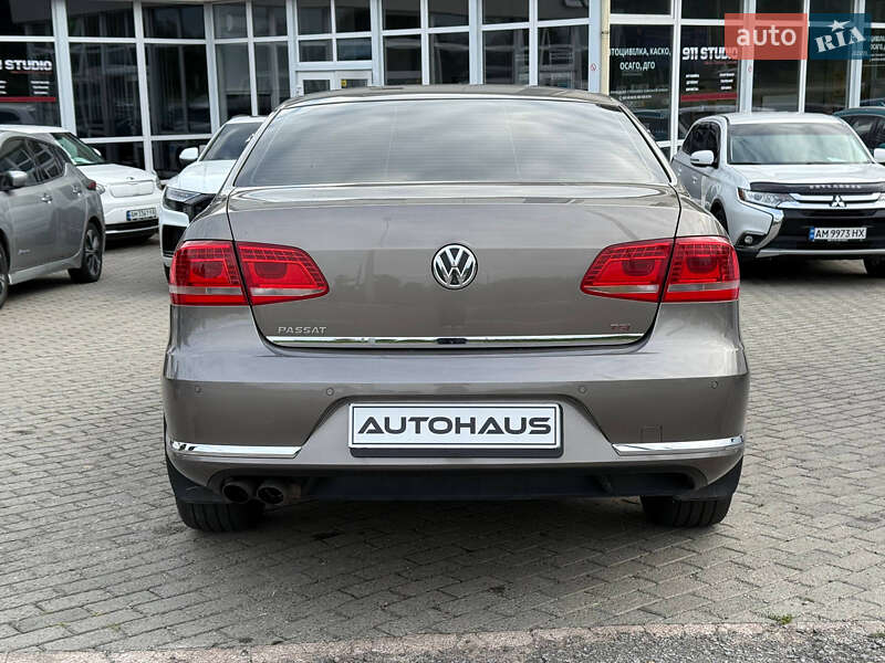 Volkswagen Passat 2011
