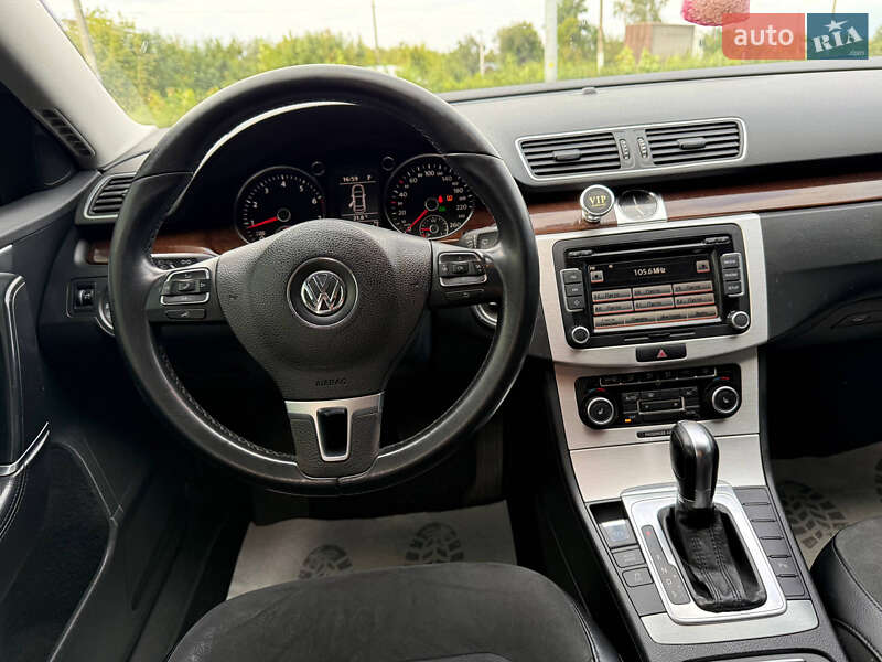 Volkswagen Passat 2011