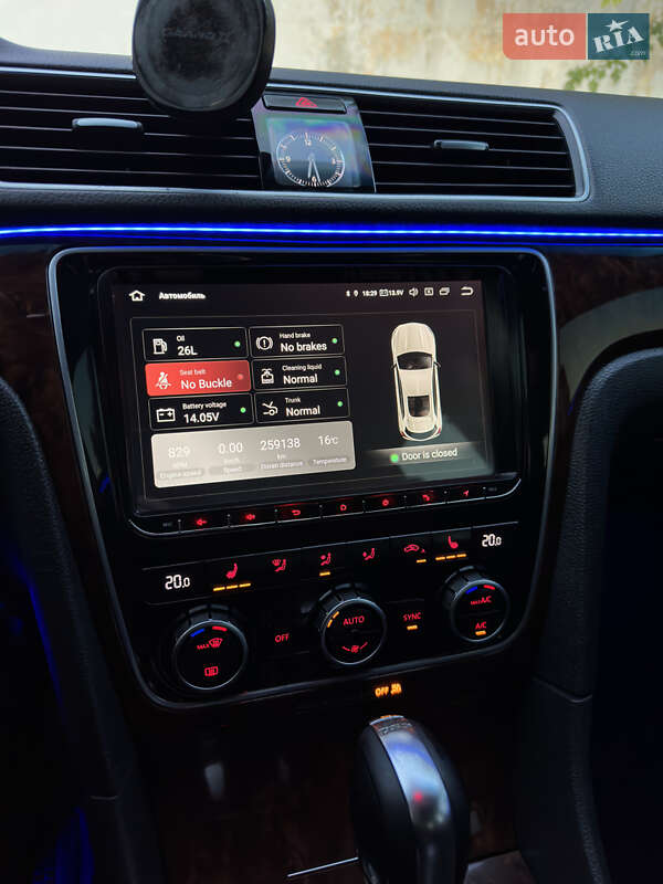 Volkswagen Passat 2013