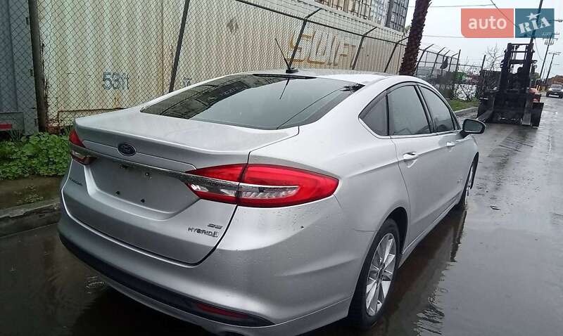 Ford Fusion 2017