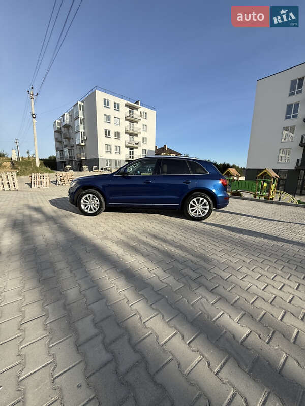 Audi-0