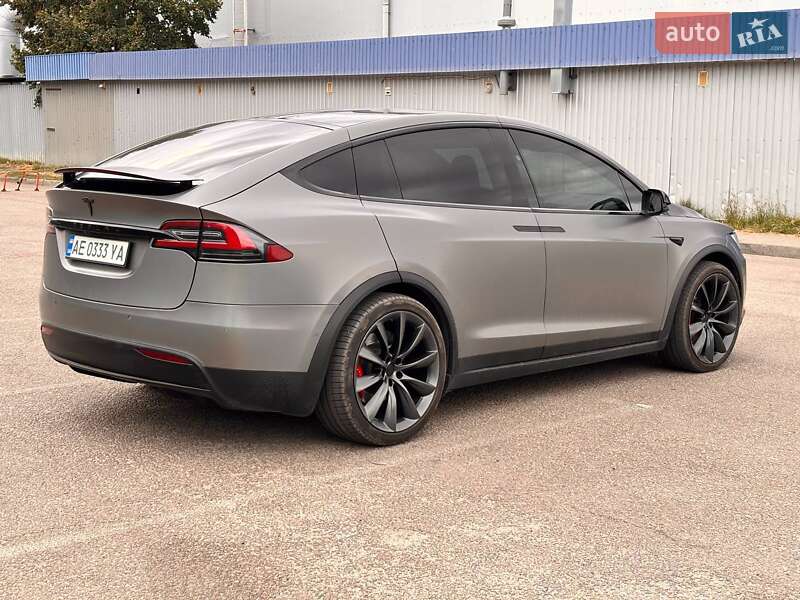 Tesla Model X 2019