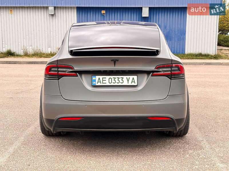Tesla Model X 2019
