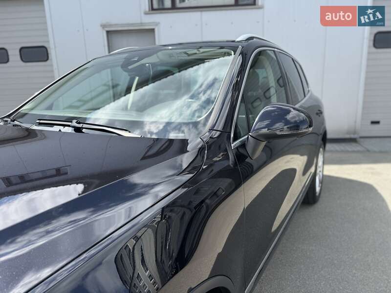 Volkswagen Touareg 2014