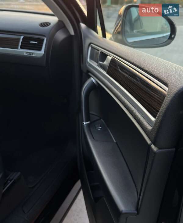 Volkswagen Touareg 2014