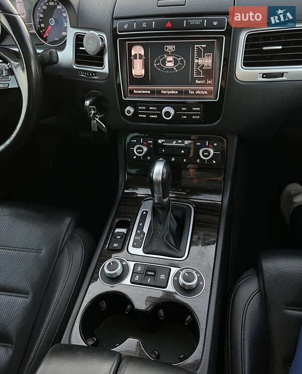 Volkswagen Touareg 2014