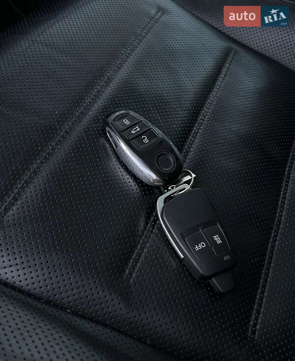 Volkswagen Touareg 2014