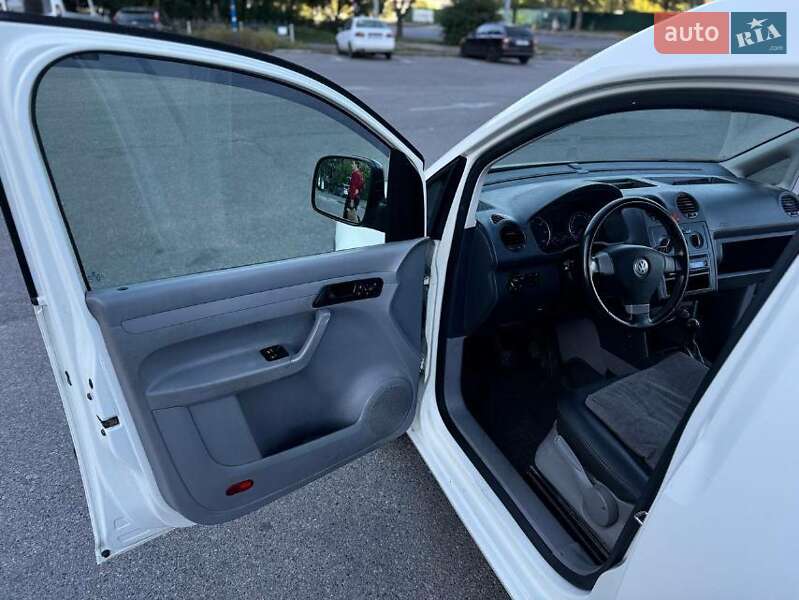 Volkswagen Caddy 2009