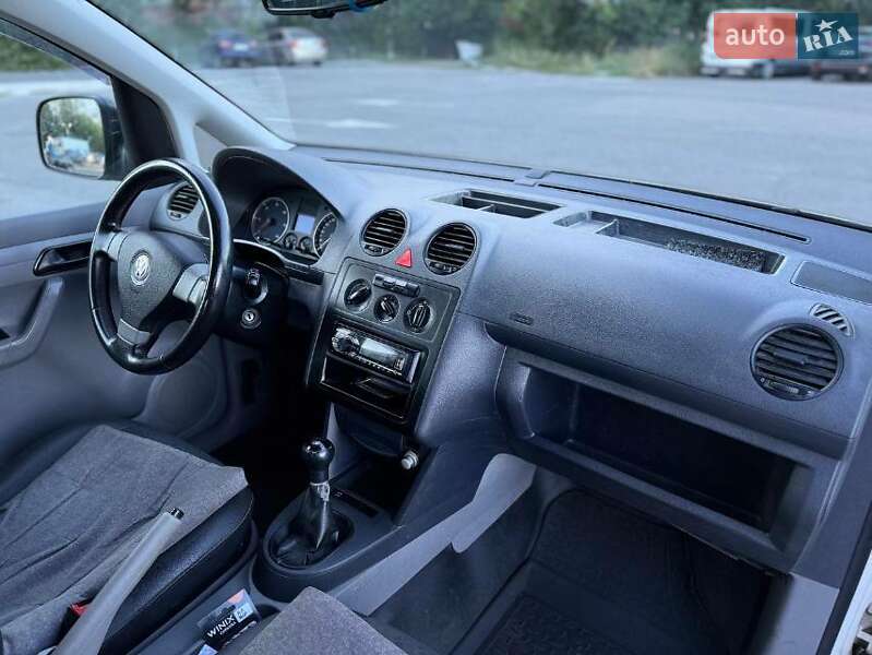 Volkswagen Caddy 2009