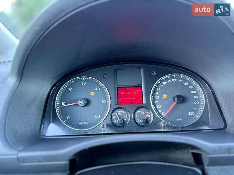 Volkswagen Caddy 2009