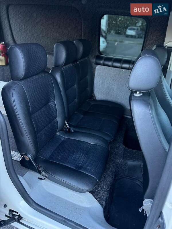 Volkswagen Caddy 2009