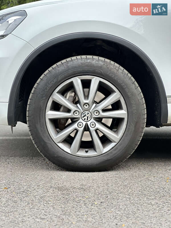 Volkswagen Touareg 2013