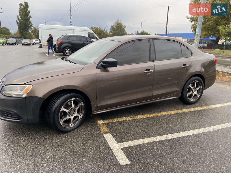 Volkswagen Jetta 2014