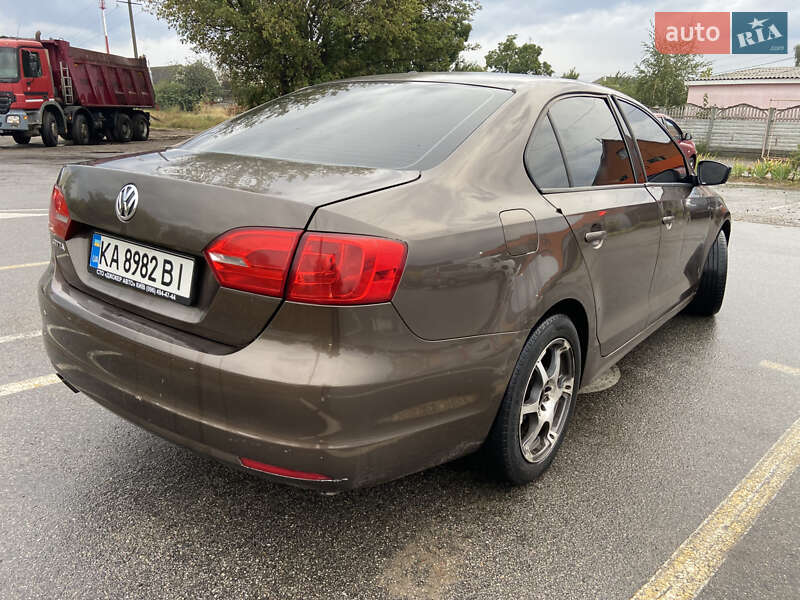 Volkswagen Jetta 2014
