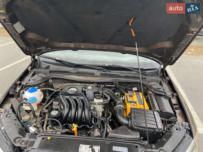 Volkswagen Jetta 2014