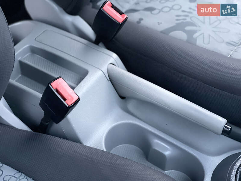 Volkswagen Caddy 2007