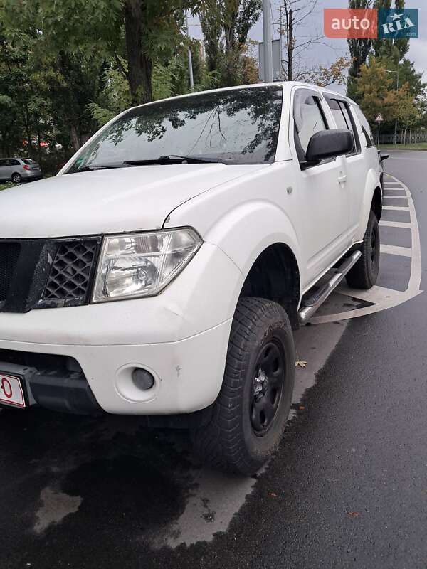 Nissan Pathfinder 2008