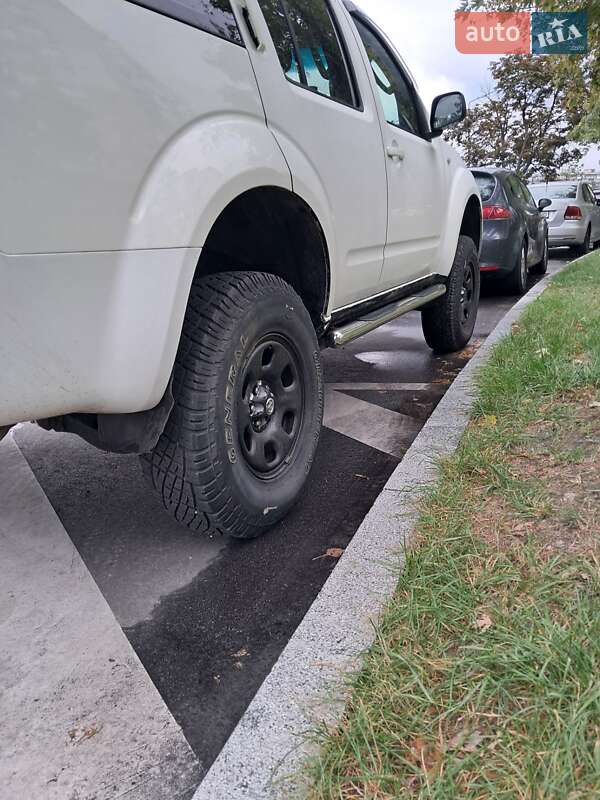 Nissan Pathfinder 2008