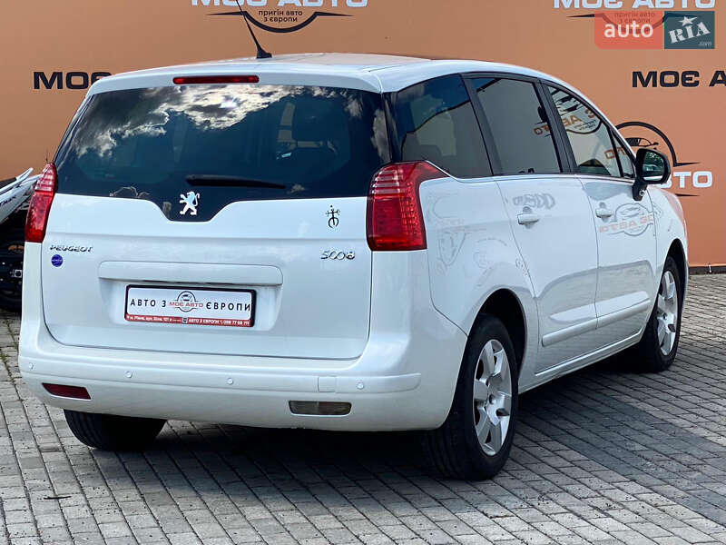 Peugeot 5008 2013