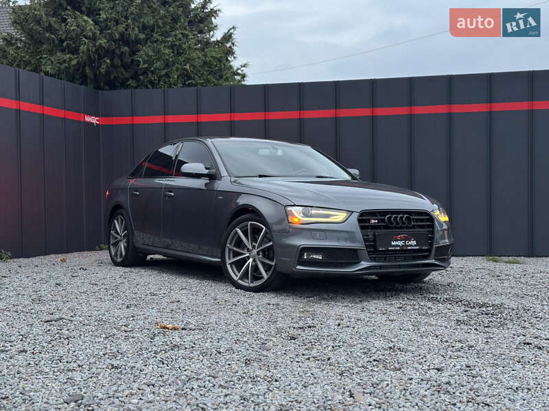 Audi A4 2015