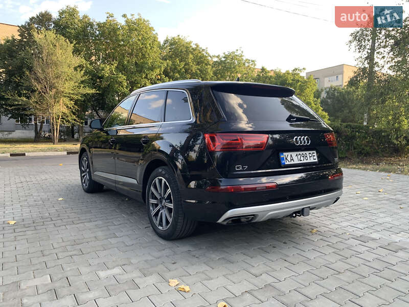 Audi Q7 2016