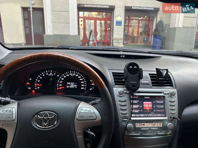 Toyota Camry 2008