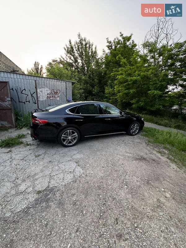 Hyundai Grandeur 2017