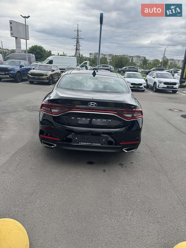 Hyundai Grandeur 2017