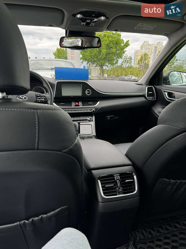 Hyundai Grandeur 2017