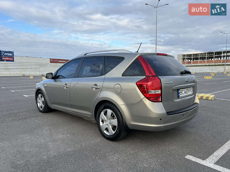 Kia Ceed 2011