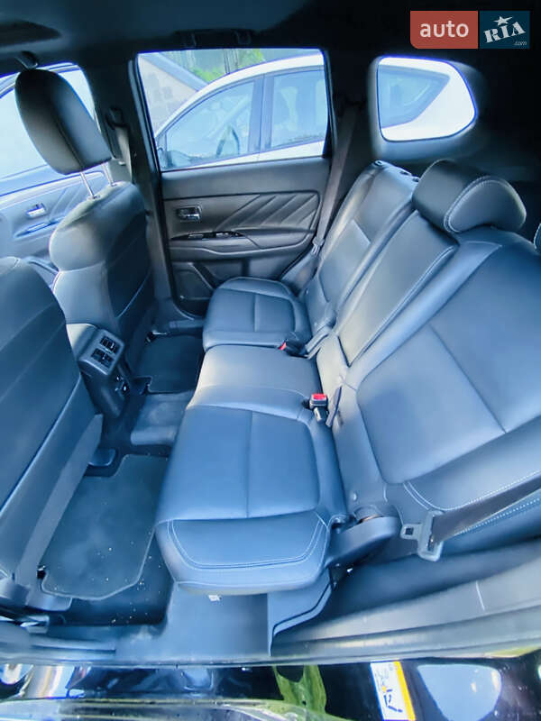 Mitsubishi Outlander 2019