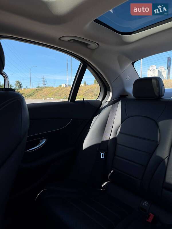 Mercedes-Benz C-Class 2016