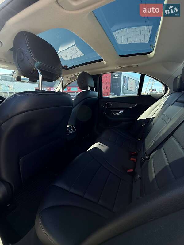 Mercedes-Benz C-Class 2016